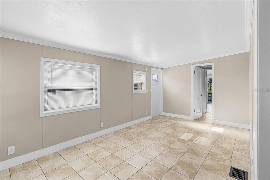 1475 Flamingo Drive - Photo 6