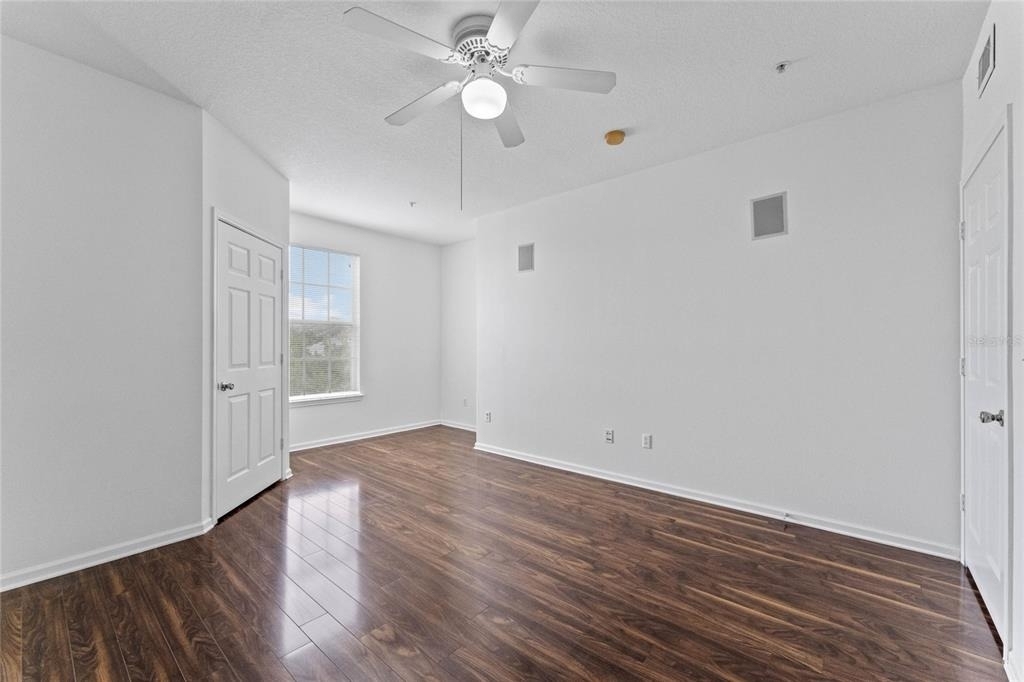 14341 Fredricksburg Drive - Photo 9