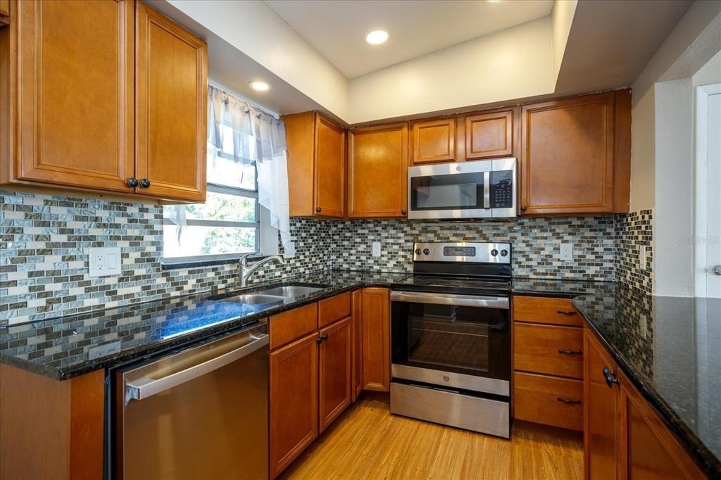 8510 Dot Lane - Photo 8