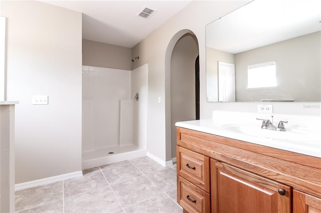 927 Cambridge Court - Photo 7