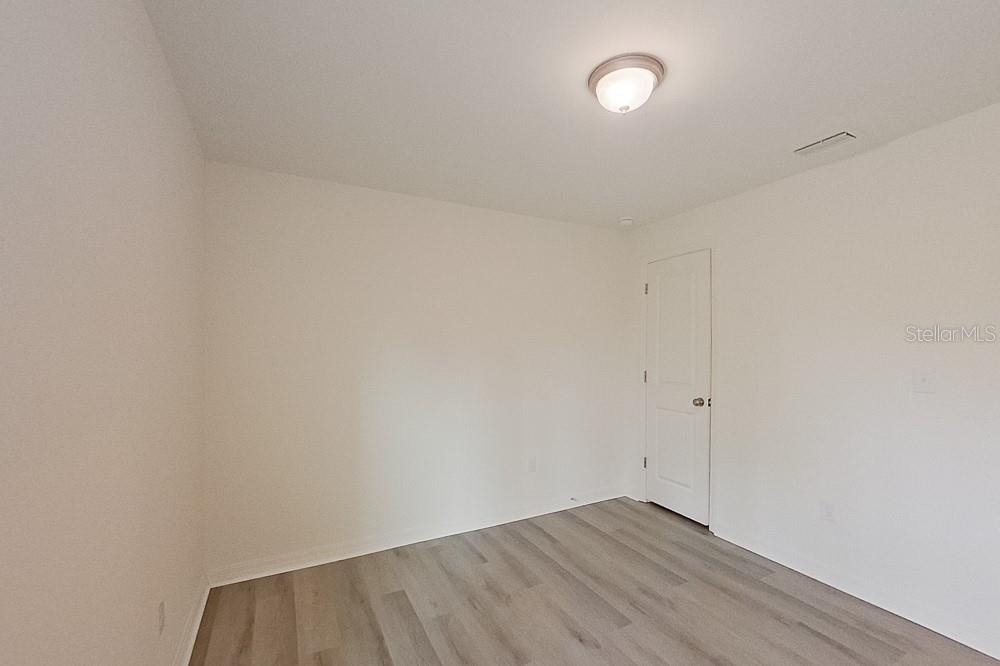 1128 Hayes Avenue S - Photo 10
