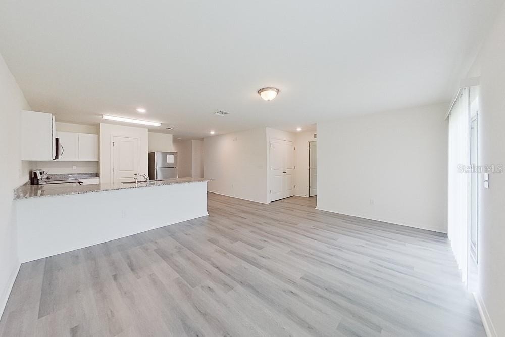1128 Hayes Avenue S - Photo 3