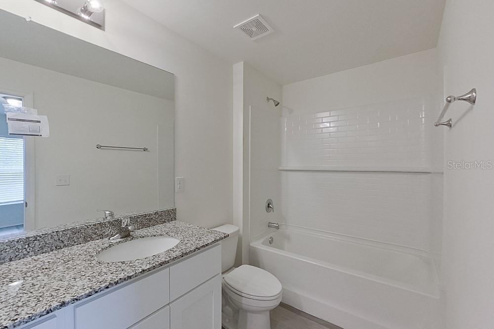1128 Hayes Avenue S - Photo 14