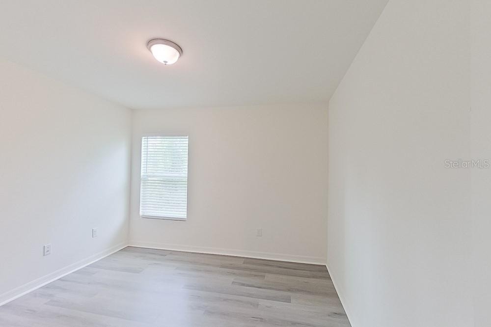 1128 Hayes Avenue S - Photo 11