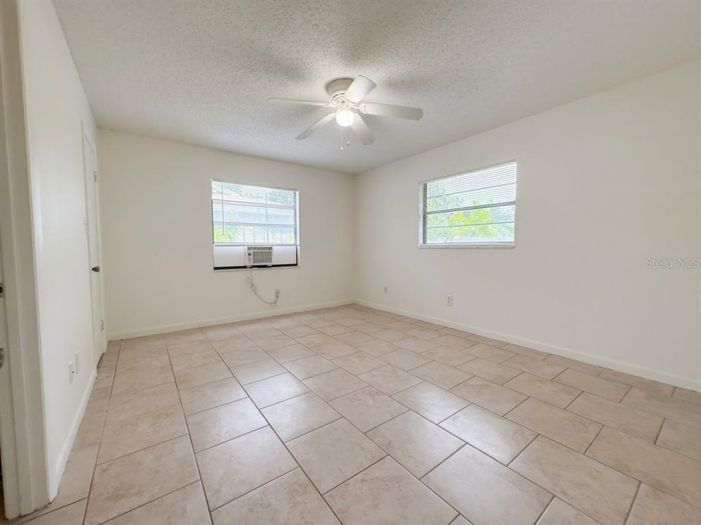5443 Pinetrail Way - Photo 3