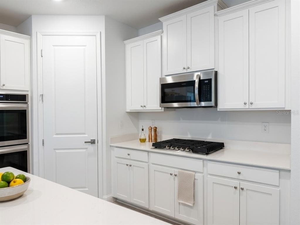 450 Kingbird Drive - Photo 1