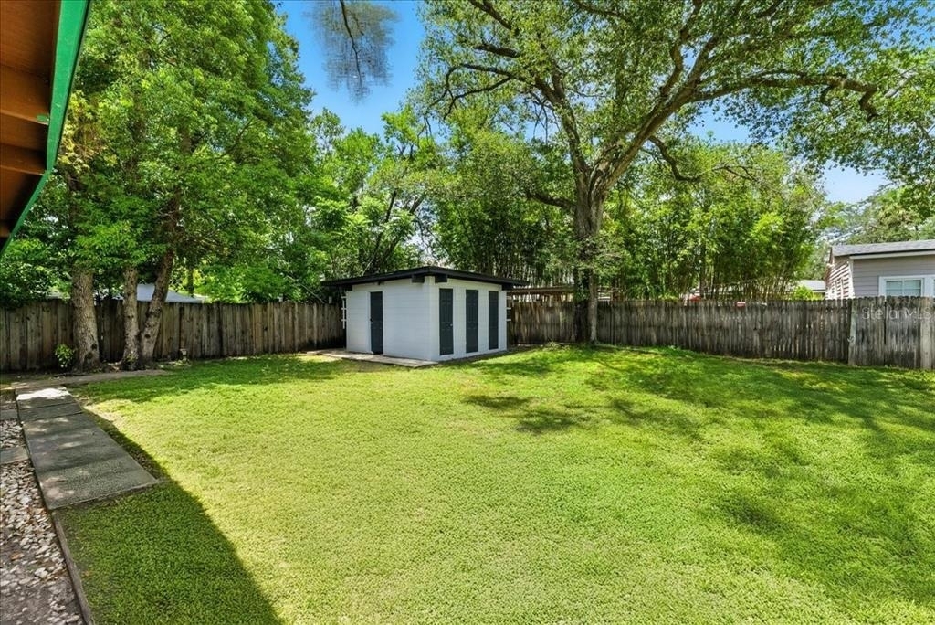 1917 Canton Street - Photo 7