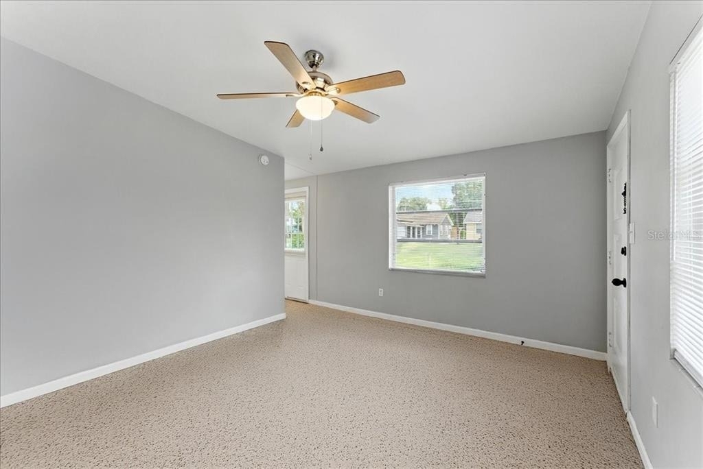 1917 Canton Street - Photo 1