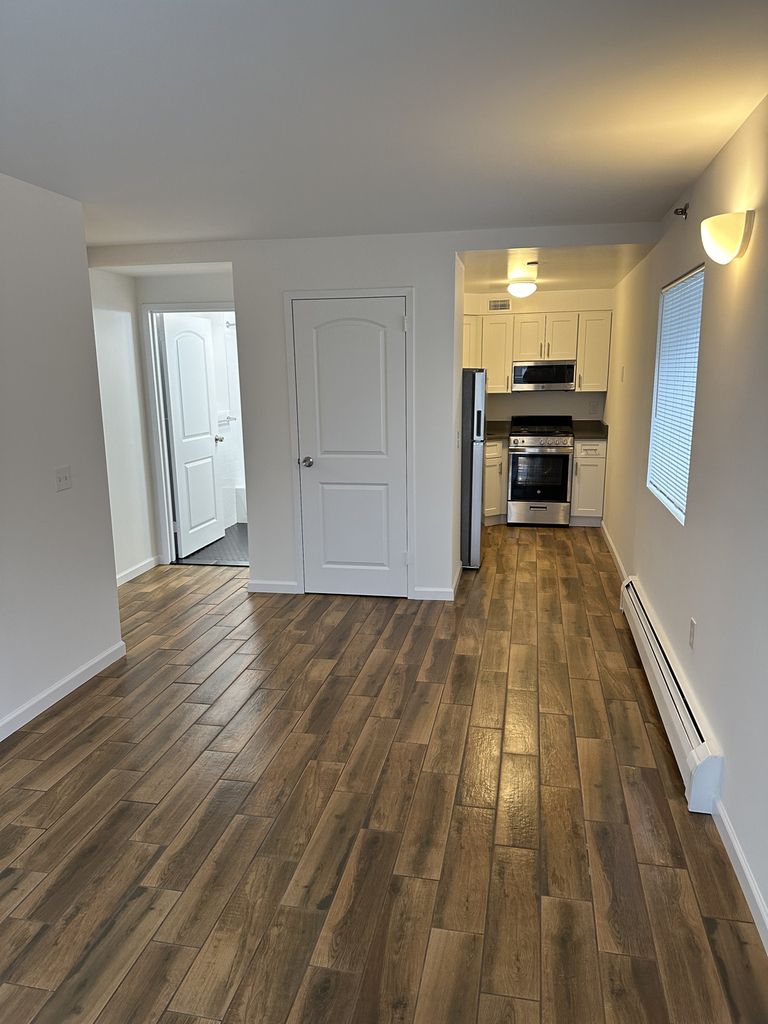 31-64 21st Street - Photo 3