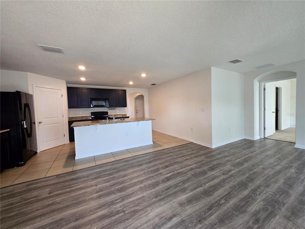 887 Nw 250th Drive - Photo 6