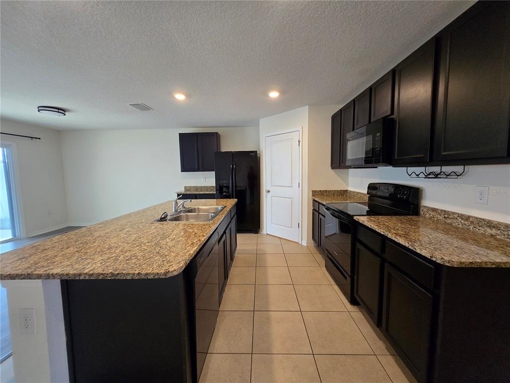 887 Nw 250th Drive - Photo 4