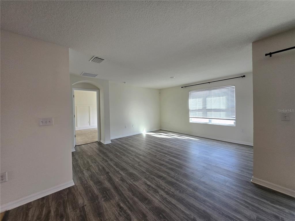 887 Nw 250th Drive - Photo 10