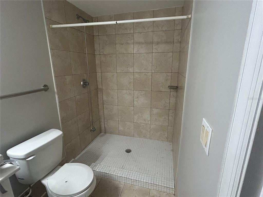 2515 Sw 35th Place - Photo 8