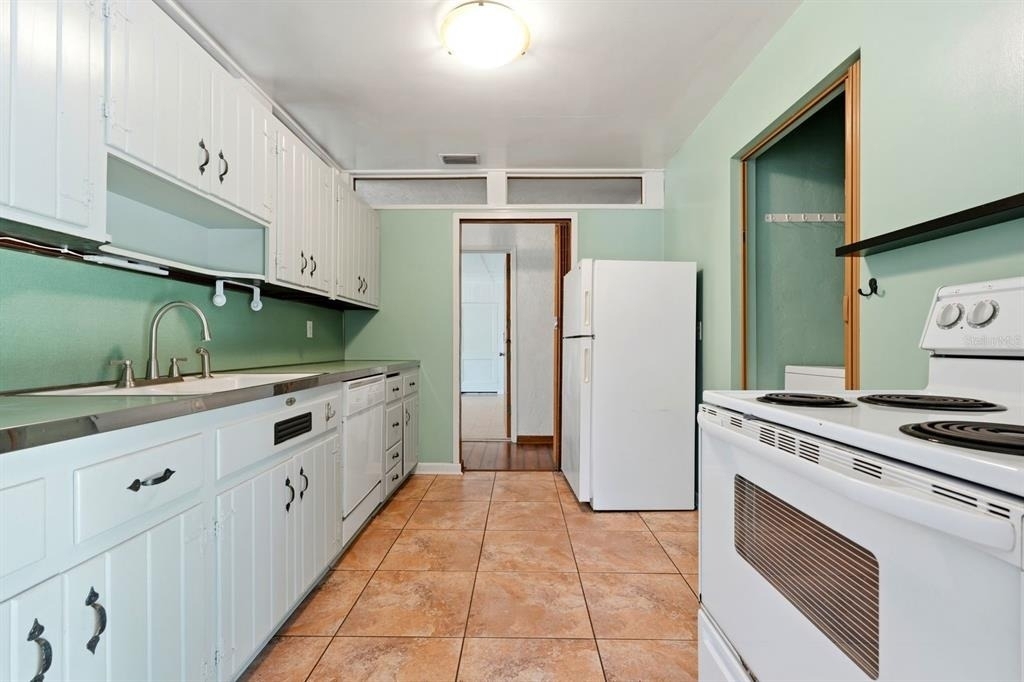1038 Ne 21st Avenue - Photo 9