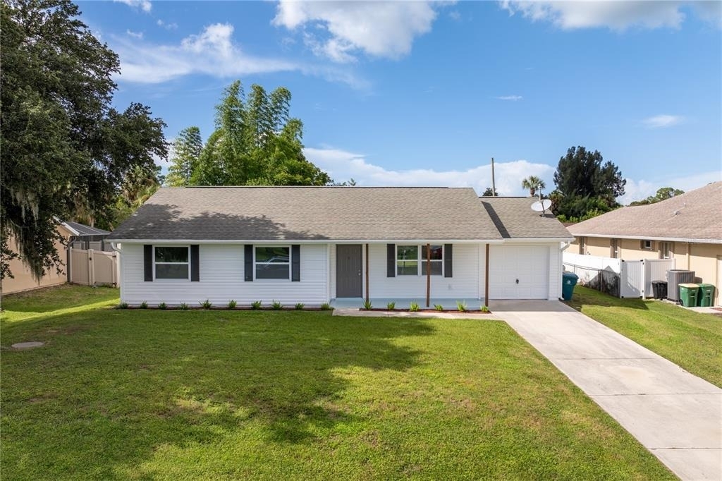 20424 Calder Avenue - Photo 0