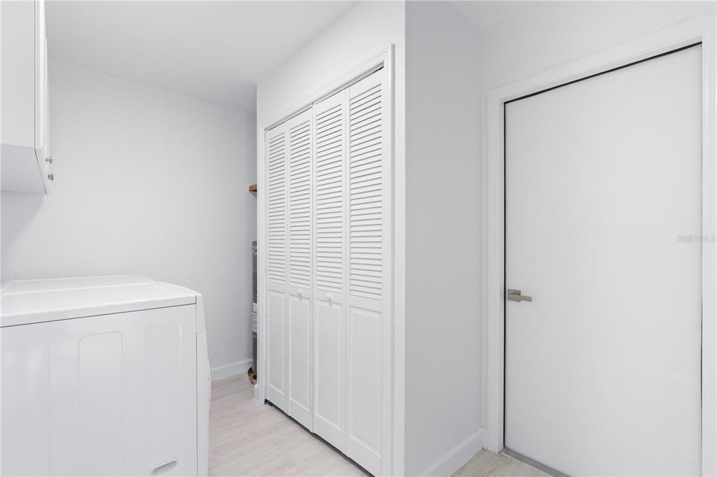 20424 Calder Avenue - Photo 19