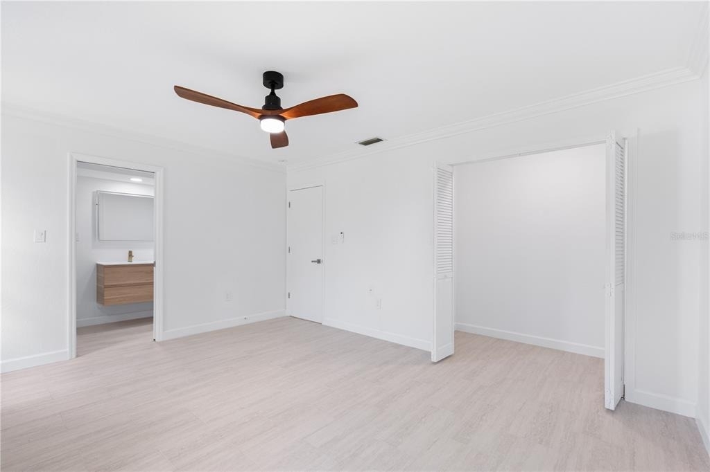 20424 Calder Avenue - Photo 14