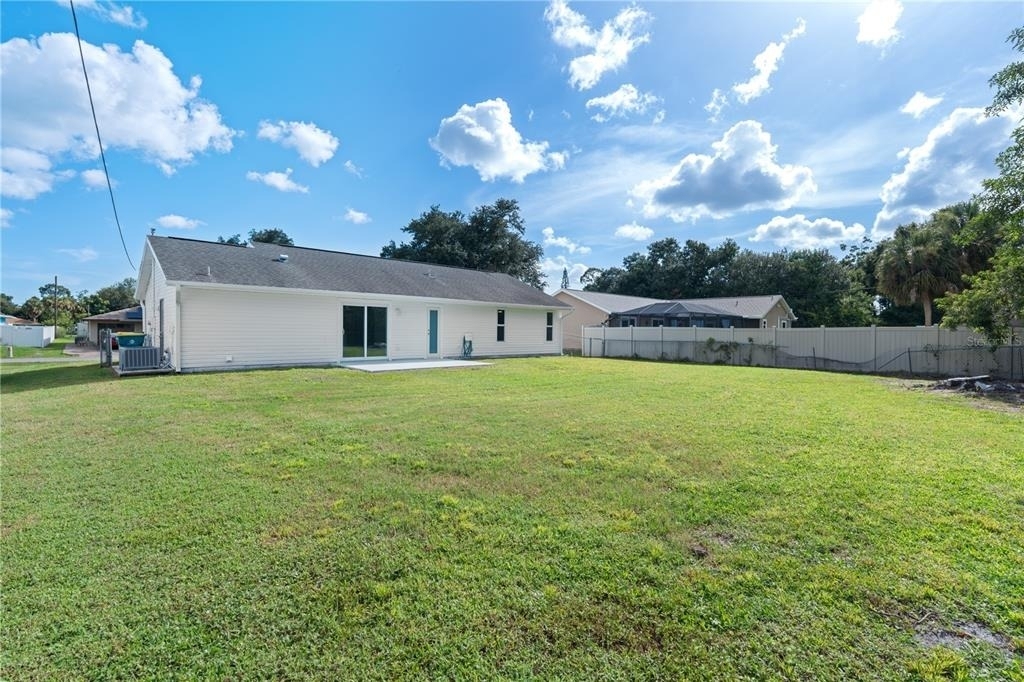 20424 Calder Avenue - Photo 23