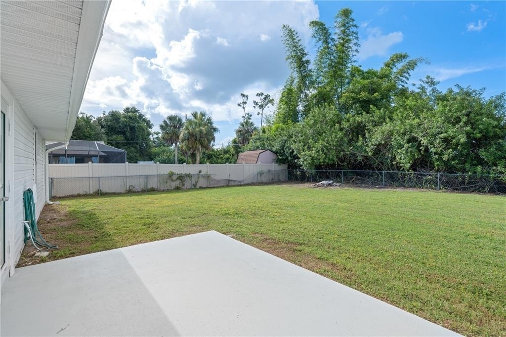 20424 Calder Avenue - Photo 24