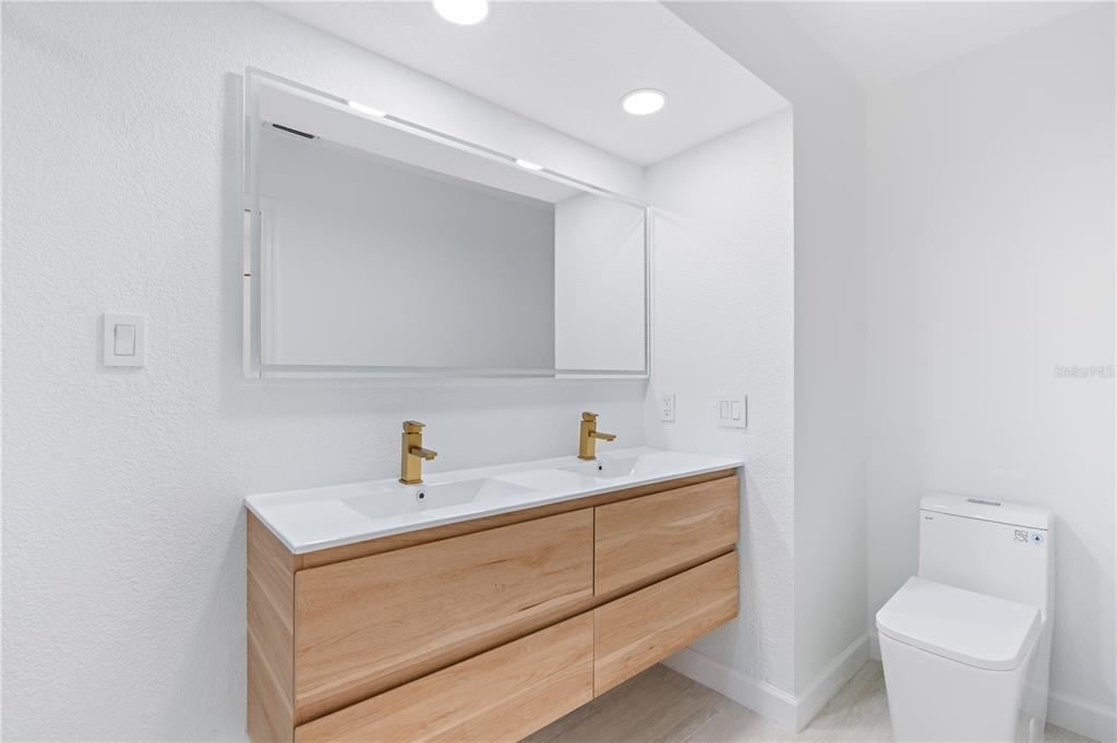 20424 Calder Avenue - Photo 12