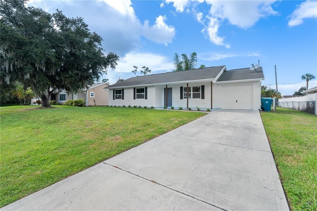 20424 Calder Avenue - Photo 32