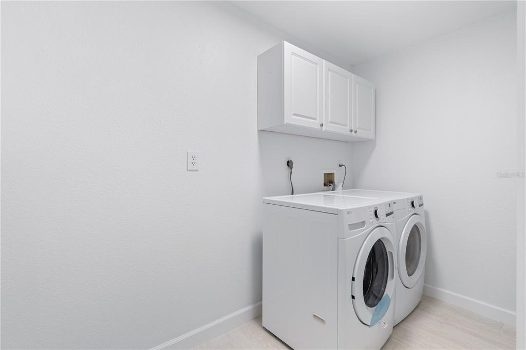 20424 Calder Avenue - Photo 20