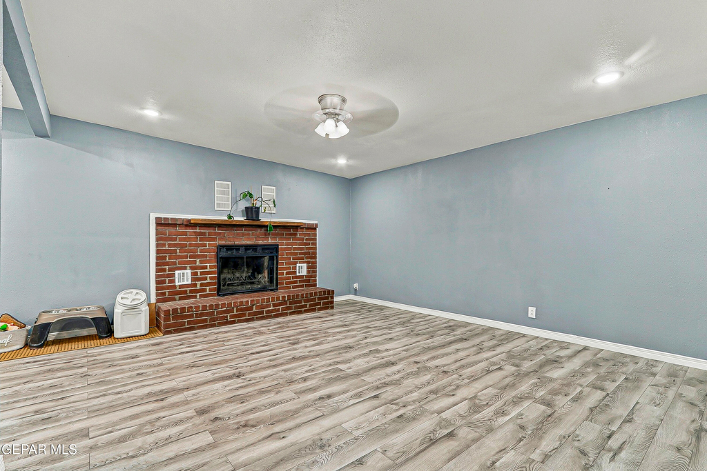 5201 Prince Edward Avenue - Photo 13