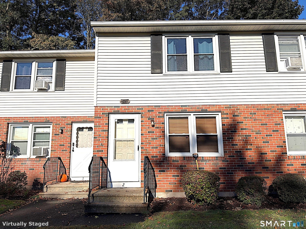 246 Woodford Avenue - Photo 15