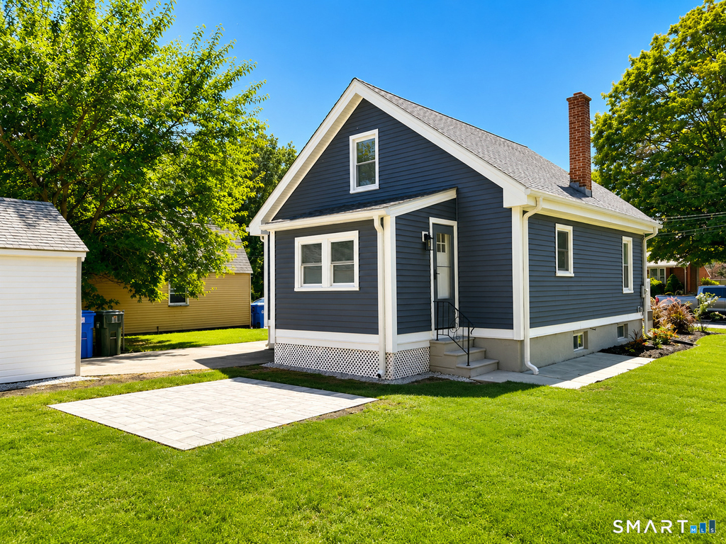 24 Bushnell Avenue - Photo 2