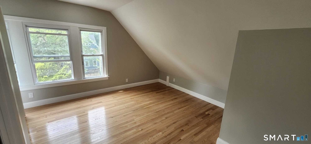 413 Winthrop Avenue - Photo 11