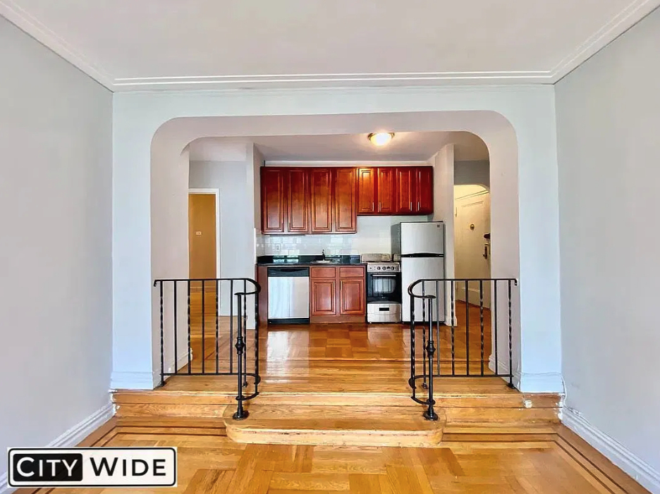 690 Ft Washington Avenue - Photo 3