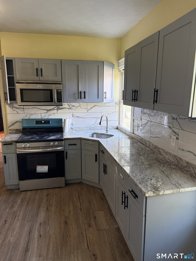 125 Francis Street - Photo 3