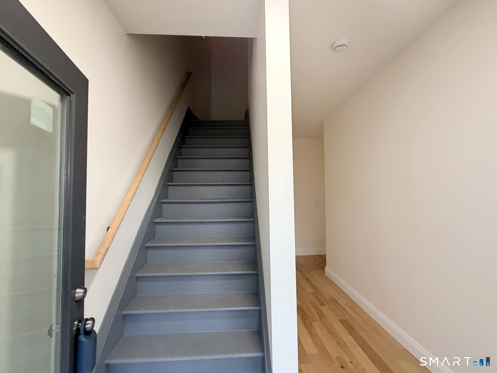 2937 Fairfield Avenue - Photo 3