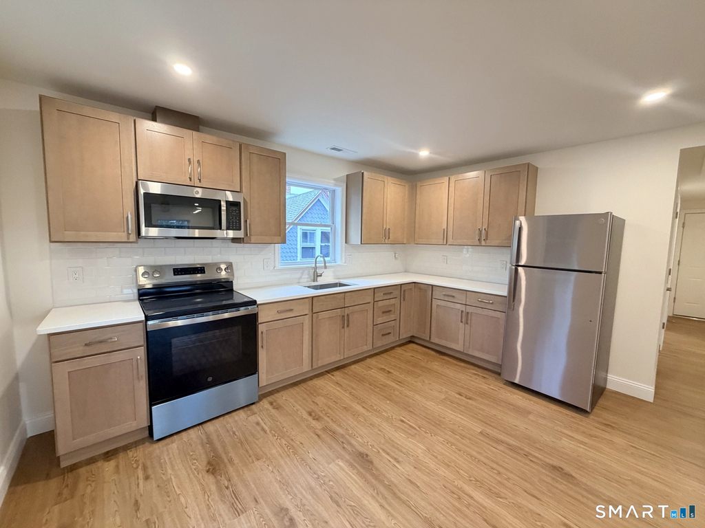 2937 Fairfield Avenue - Photo 4