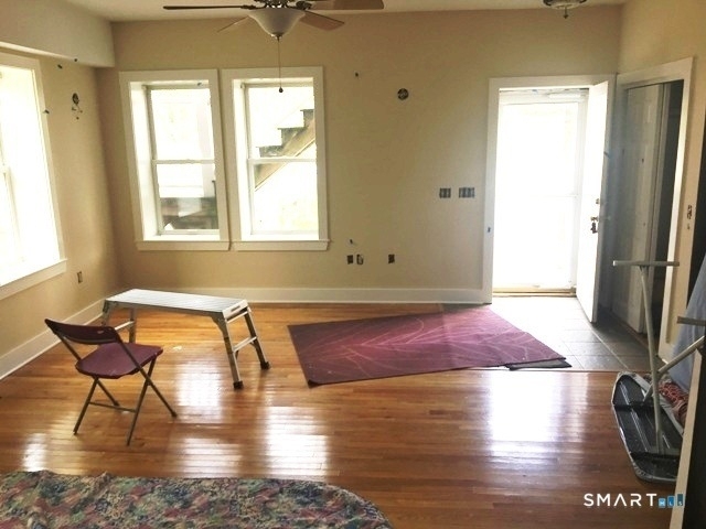 619 Congress Avenue - Photo 2