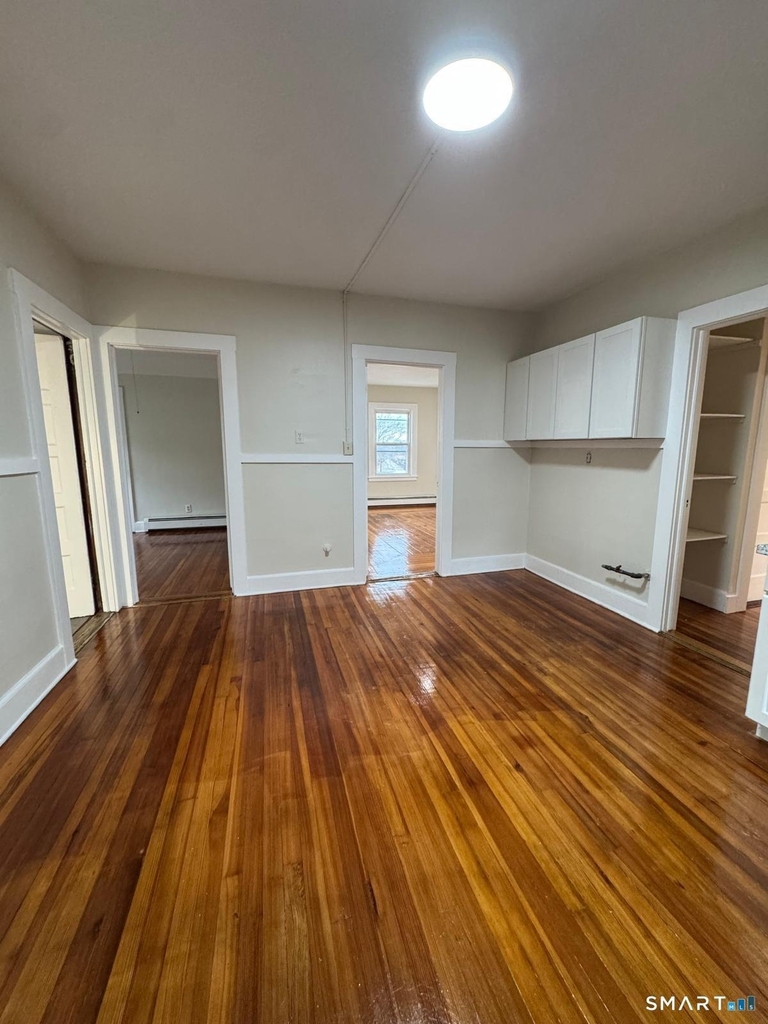 328 Chapman Street - Photo 2