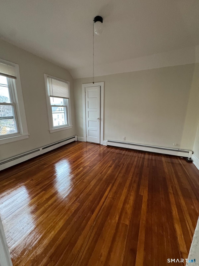 328 Chapman Street - Photo 5