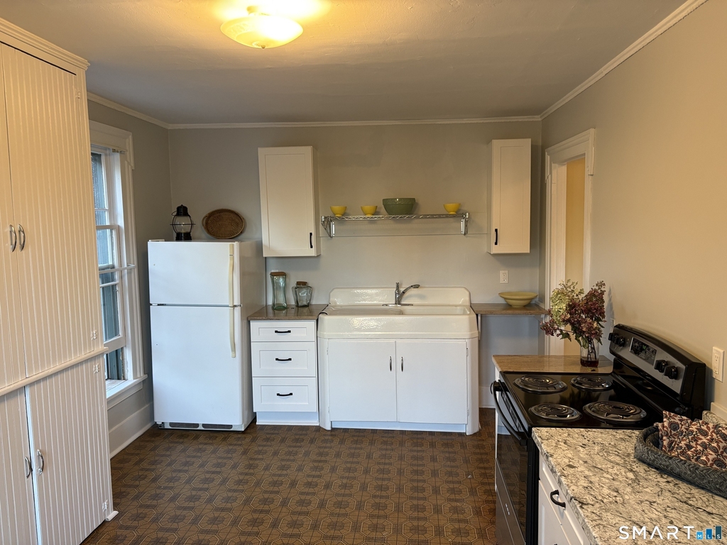33 Main Street - Photo 3