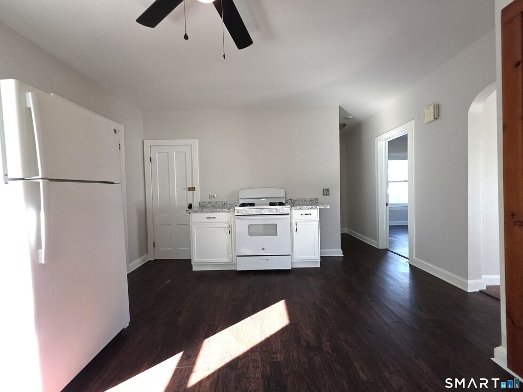 112 Lafayette Street - Photo 3