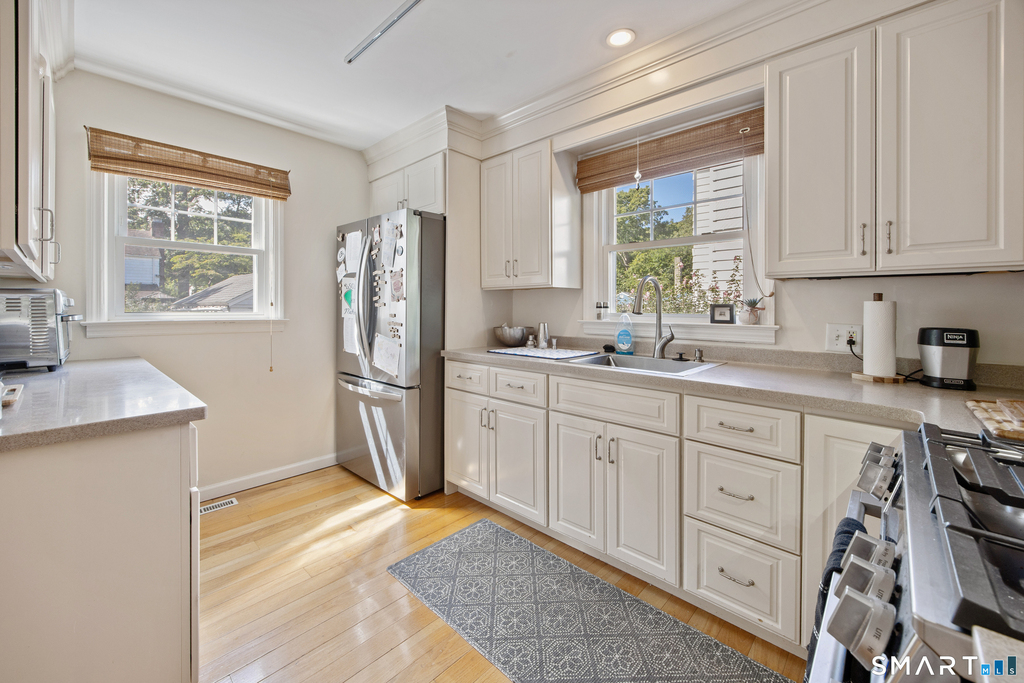 2084 Chapel Street - Photo 6
