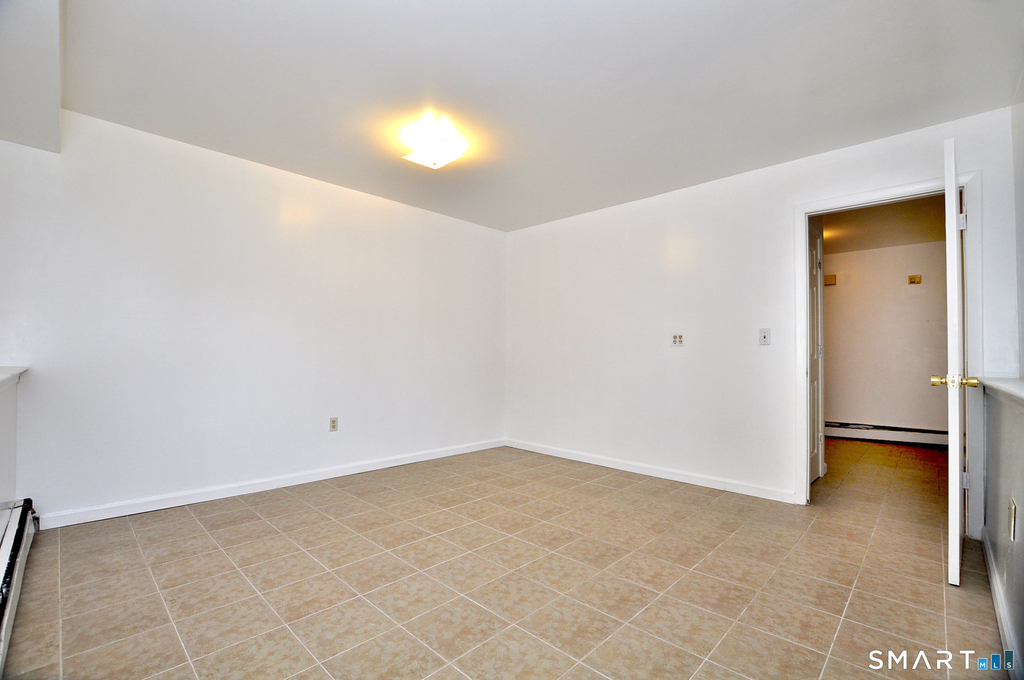 1681 Litchfield Turnpike - Photo 10