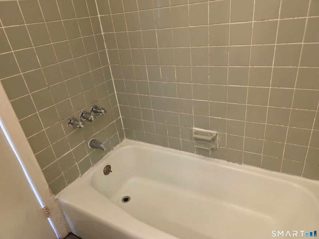 26 Crandall Hill Road - Photo 4