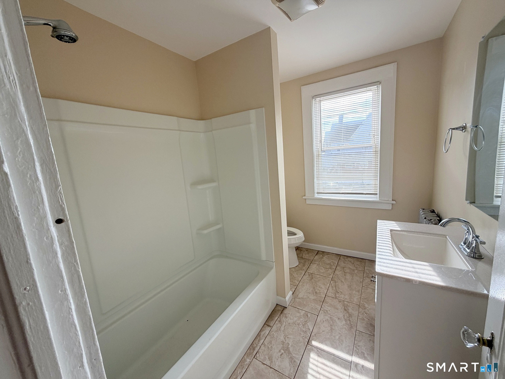 540 Clinton Avenue - Photo 14