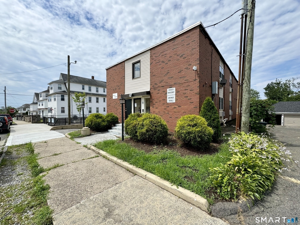 155 Wayne Street - Photo 0