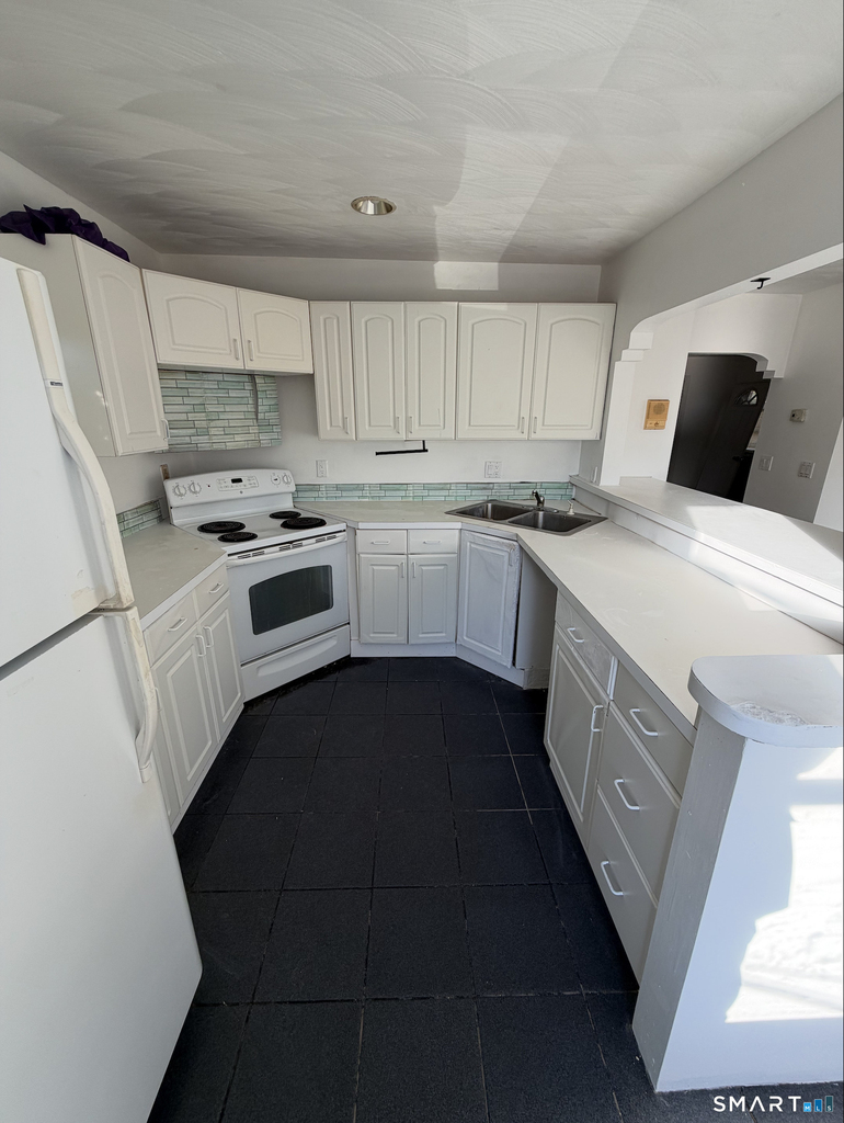13 Jefferson Avenue - Photo 3