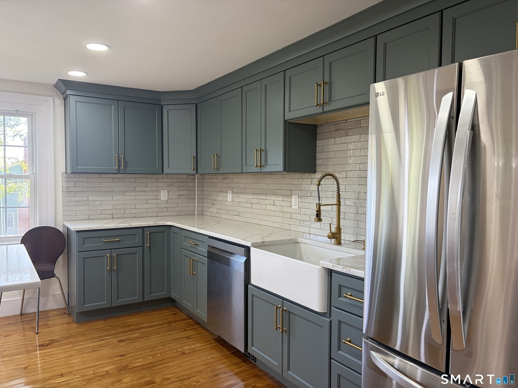 380 Main Street - Photo 7