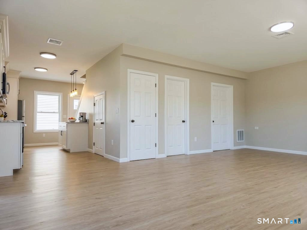 41 Earl Street - Photo 2