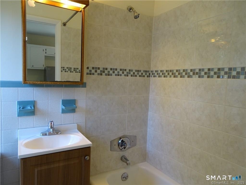 146 Montowese Street - Photo 12