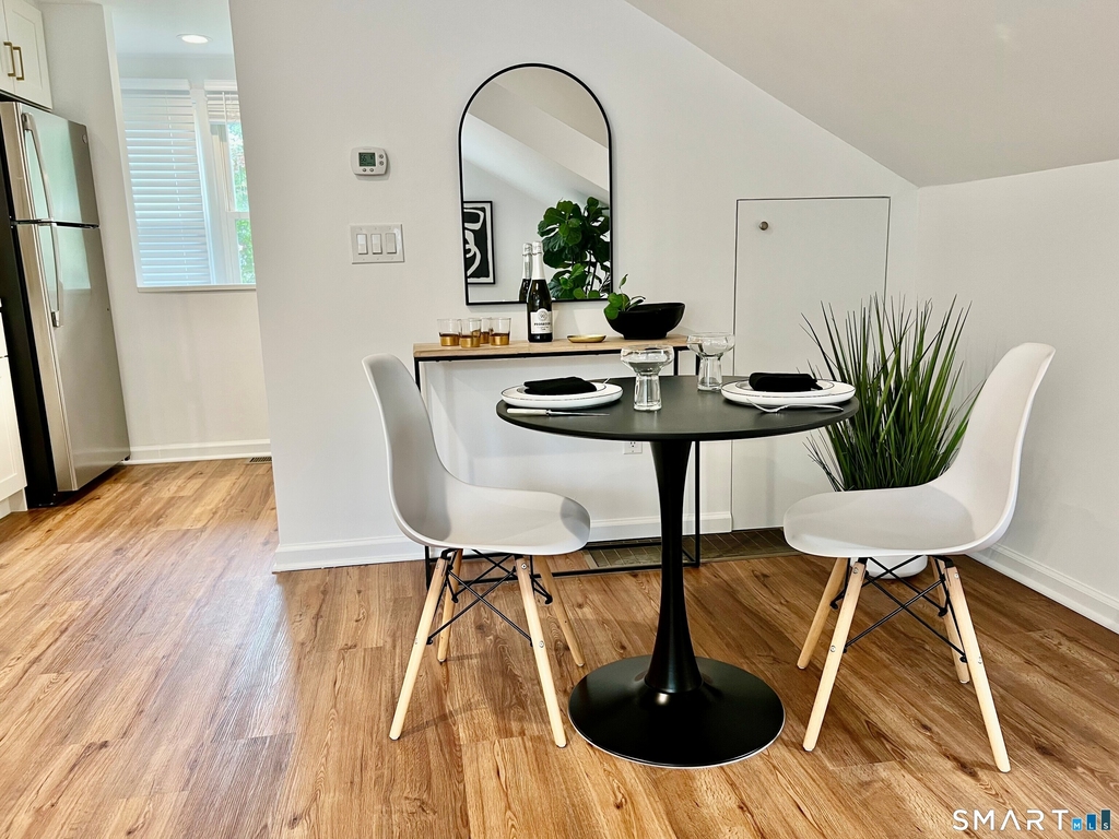 56 Richmondville Avenue - Photo 6