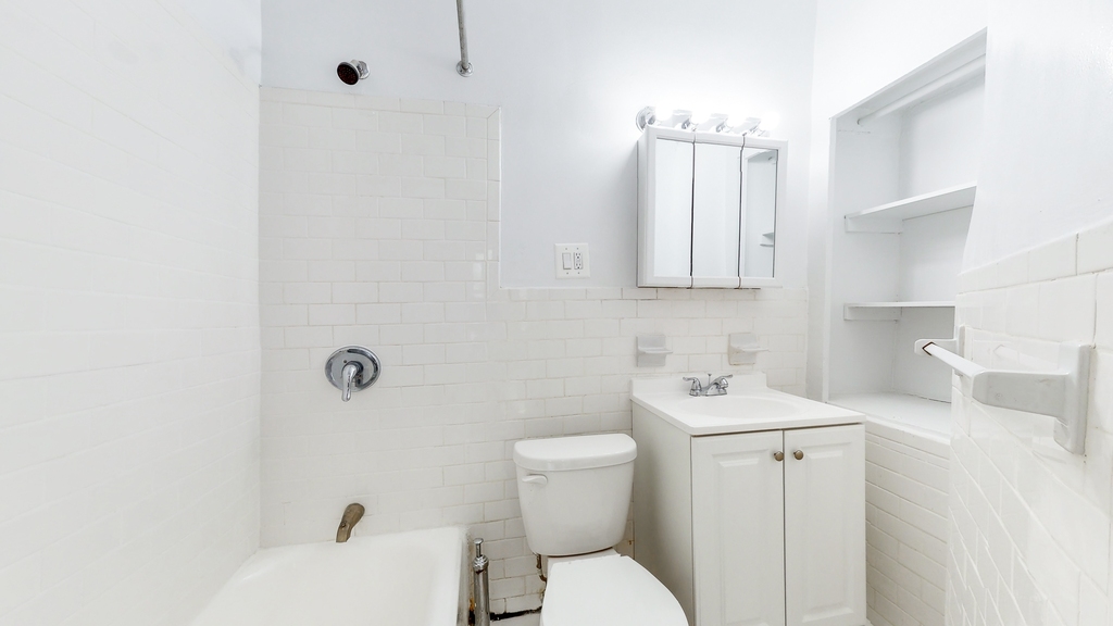 1043 Lexington Avenue - Photo 7
